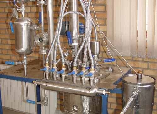 Laboratory reactor proposal